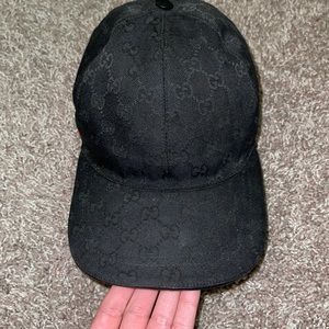 GUCCI BALL CAP